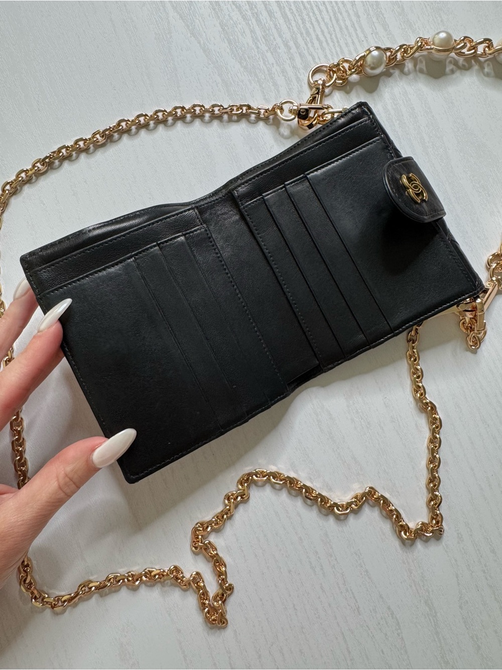 Authentic Vintage Chanel CC Wallet on Chain Black Quilted Leather Crossbody Bag - Picture 2 of 16